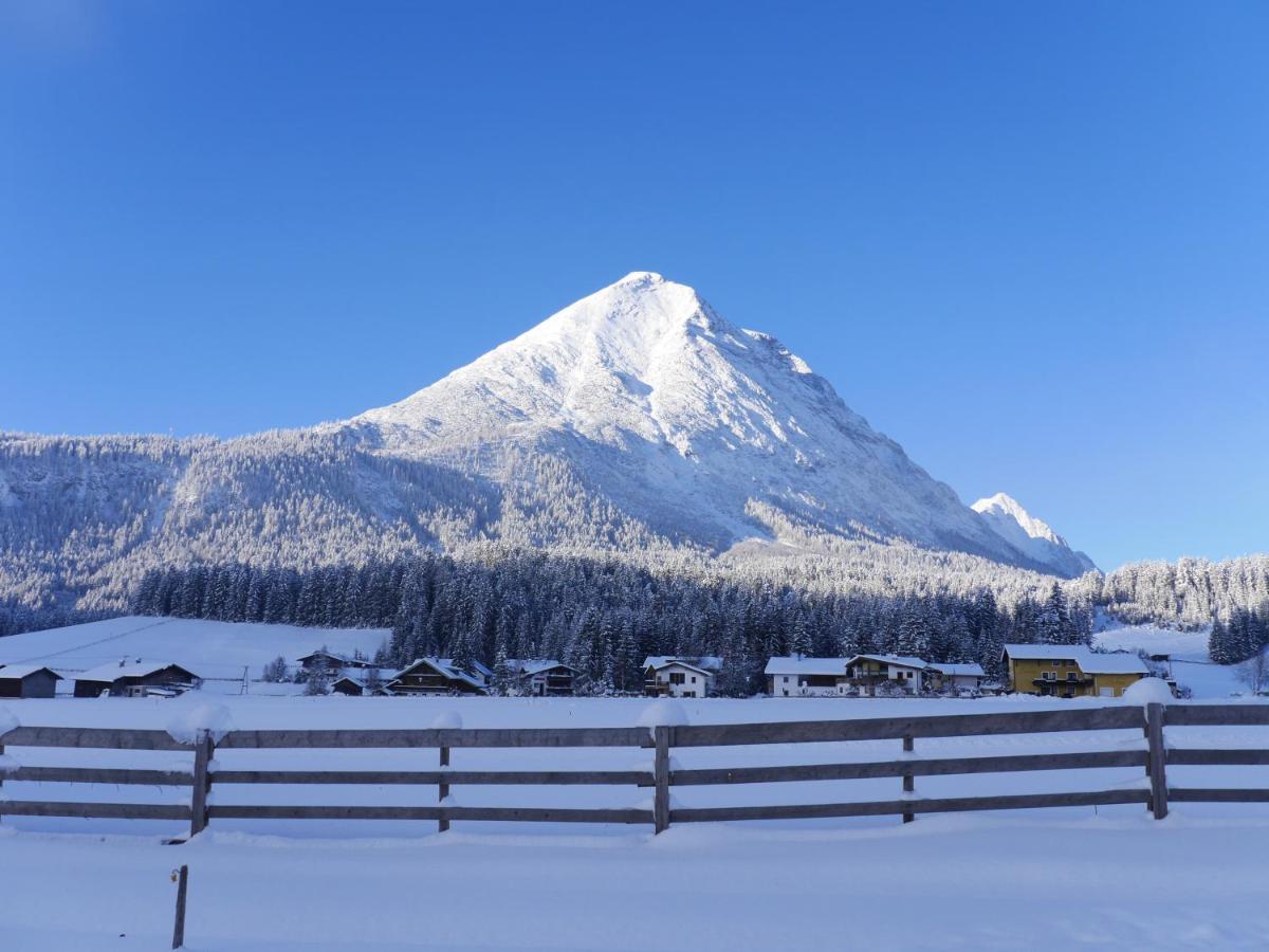 Alpenchalet Im Leutaschtal ภายนอก รูปภาพ